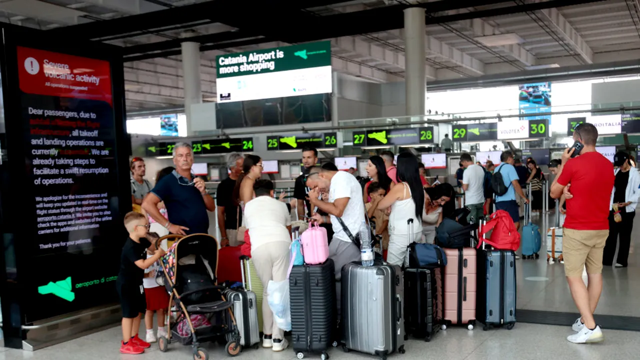 Aeroportul din Catania reia zborurile după erupțiile vulcanului Etna