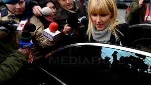 Elena Udrea, la Secţia 2 Poliţie, pentru controlul judiciar: Ne vedem la 12.00, la DNA