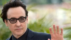 John Cusack: Hollywood este un bordel unde oamenii o iau razna
