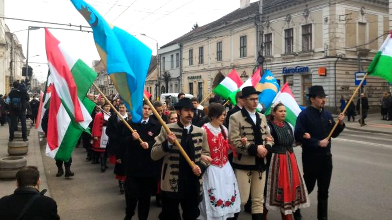 Ziua Maghiarilor de Pretutindeni: Sfântu Gheorghe: Marş călare, concerte şi depuneri de coroane / Arad: Aproximativ 300 serbează evenimentul 