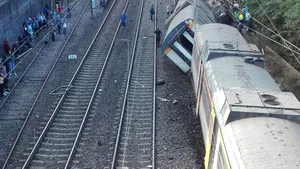 Tren deraiat în nordul Spaniei. UPDATE: Cel puţin trei morţi şi zeci de răniţi în accident- FOTO & VIDEO 