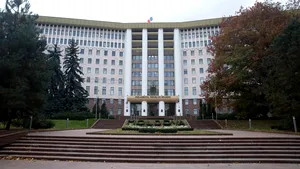 Percheziţii în Parlamentul Republicii Moldova într-un dosar de „trădare de patrie”. Erau transmise informaţii la Ambasada Rusiei de la Chişinău