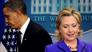 Hillary Clinton îl devansează în sondaje pe Barack Obama