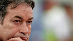 Costică Ştefănescu s-a SINUCIS. Cazul a fost preluat de Parchetul Militar