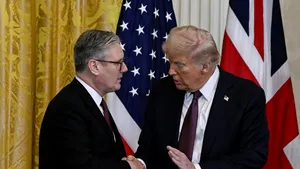 Premierul britanic și președintele american au discutat la telefon despre Ucraina