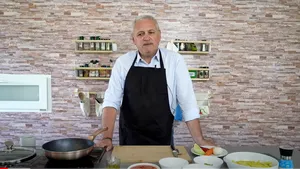 Liviu Dragnea s-a făcut bucătar! Ce a gătit fostul lider PSD? 