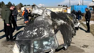 Avionul prăbuşit în Iran. Oficial ucrainean: „Prima rachetă a explodat sub carlingă, piloţii au murit instantaneu”