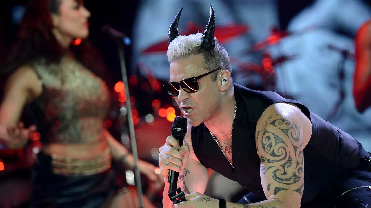 Robbie Williams a făcut spectacol la Romexpo: ,,Dedic acest cântec fiicei mele care a împlinit 5 ani