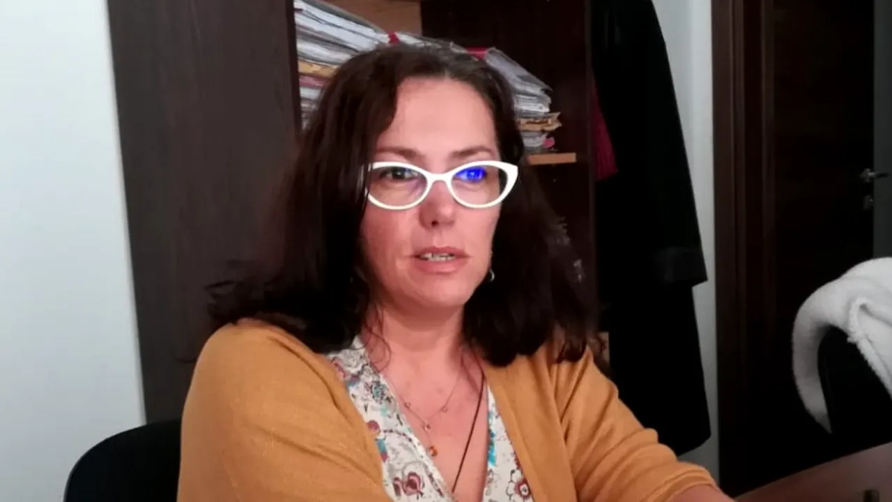 Mădălina Afrăsinie, judecător Tribunalul Bucureşti: „Cheile Puterii de acum vor fi aceste legi ale Justiţiei, aşa că mare atenţie în mâna cui puneţi aceste chei!”