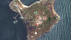 Ucraina acuză Rusia că a lansat bombe cu fosfor asupra Insulei Şerpilor