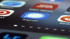 Aplicația de mesagerie Signal anunță că nu va introduce reclame, ca răspuns la WhatsApp