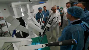 Spitalul Municipal Cluj folosește pentru prima dată un robot chirurgical