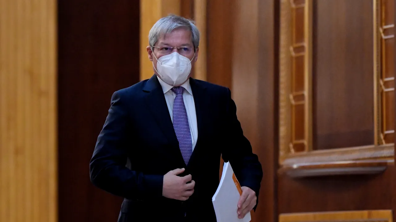 Miniştrii lui Cioloş sunt audiaţi în comisiile de specialitate din Parlament