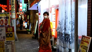 Japonia vrea să instituie două săpătămâni de carantină pentru toţi turiştii chinezi şi sud-coreeni