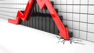 Vicepreşedintele CCIR: România riscă să ajungă în situaţia Greciei, după creşterea salariilor. Va urma colapsul