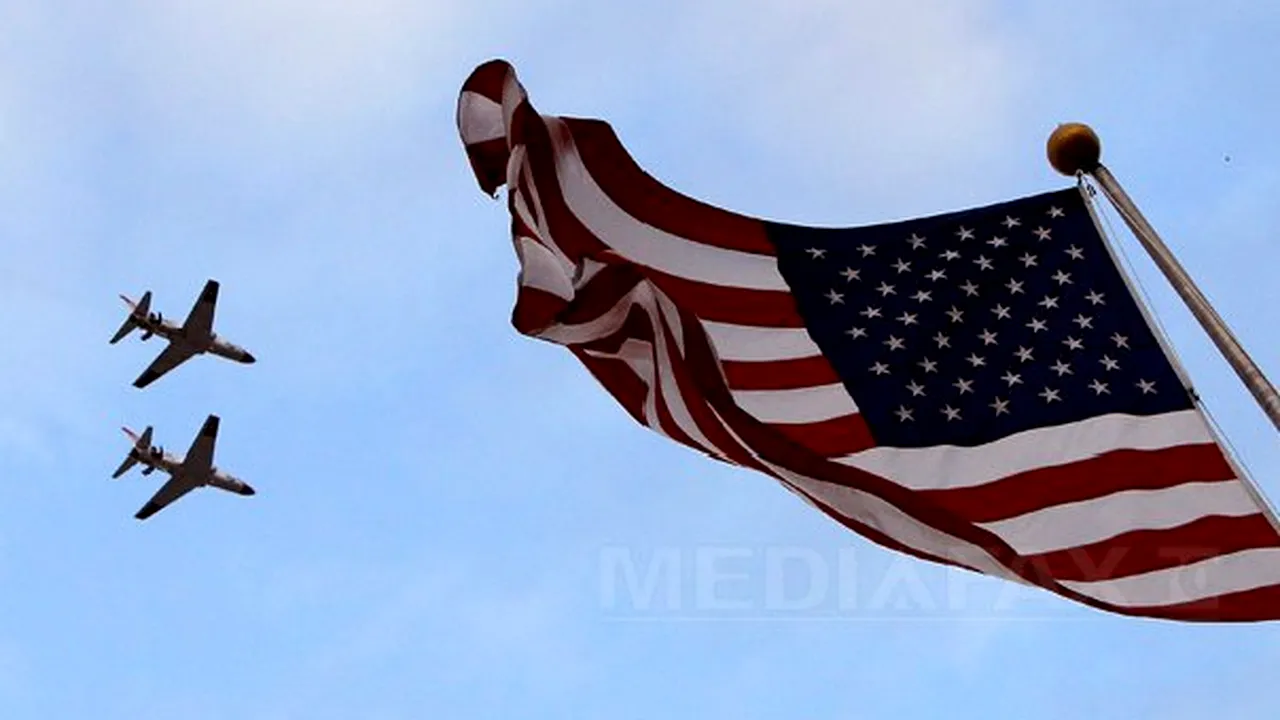 Aviaţia militară americană continuă raidurile aeriene în Irak şi Siria