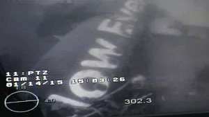 Posibile cauze ale prăbuşirii avionului AirAsia: eroare umană sau avarie a aparatului