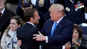 Franţa va studia cu atenţie acordul de pace propus de Donald Trump