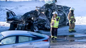 VIDEO. Carambol cu 200 de maşini pe un drum de mare viteză, în apropiere de Montreal. Doi oameni au murit