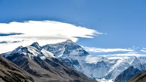 Miracol pe Everest: Alpinist dispărut și presupus mort a fost găsit în viață șase zile mai târziu „târându-se spre tabăra de bază”
