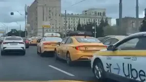 Anonymus şi-a bătut joc în ultimul hal de taximetriştii din Moscova