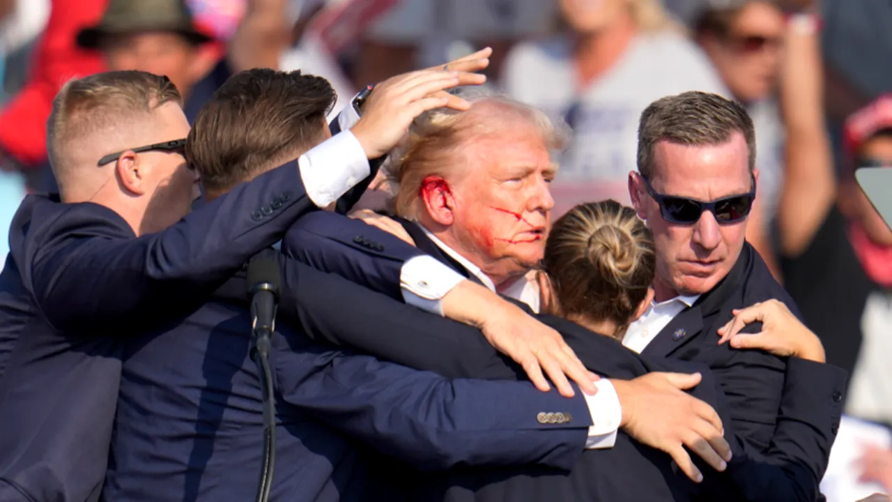 Martorii descriu momentul în care au fost trase focuri de armă spre Trump
