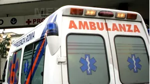 MAE: Zece români, accidentaţi vineri în Italia, după ce microbuzul în care se aflau s-a răsturnat