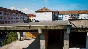 REPORTAJ: Copii de grădiniţă înghesuiţi în clase de 16 metri pătraţi. Investiţia în clădirea nouă a fost sistată - FOTO