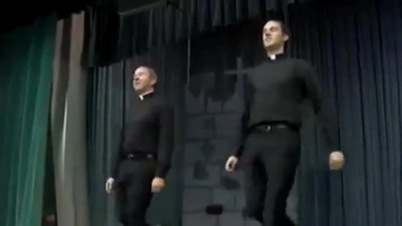 Un videoclip cu doi preoţi care dansează step devine viral pe internet - VIDEO