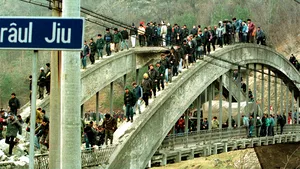 MEDIAFAX ZOOM: 15 ani de la mineriada din ianuarie 1999 - GALERIE FOTO