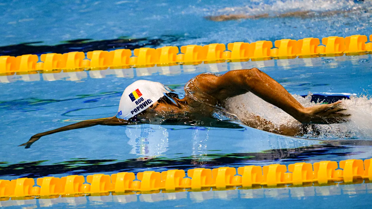 David Popovici s-a calificat în finala probei de 200 de metri din cadrul Campionatelor Mondiale de Nataţie