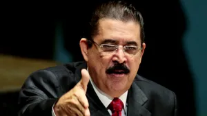 OEA acordă Hondurasului 72 de ore pentru reinstaurarea lui Manuel Zelaya la preşedinţie - VIDEO