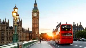 Primarul Londrei vrea taxe speciale de poluare: Aerul este letal, iar eu nu voi sta fără să fac nimic. Ce zone sunt vizate şi ce valoare vor avea taxele