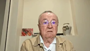 Ion Cristoiu: Măsurile de reducere a deficitului bugetar trebuie să  convingă Comisia Europeană și instituțiile financiare internaționale că banii vor intra cît mai repede și cît mai sigur în visterie. De aceea se pariază pe creșterea TVA