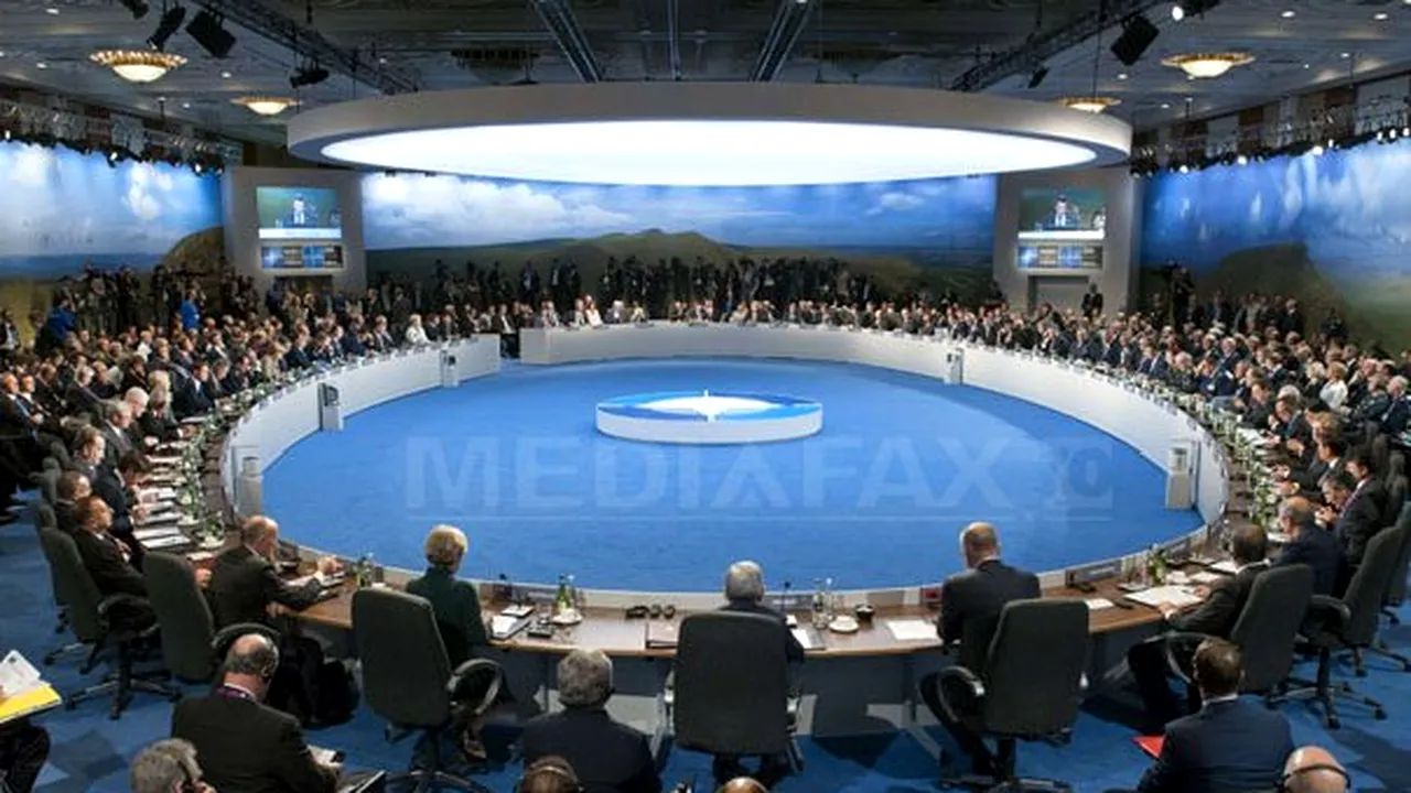 Summit NATO istoric în Marea Britanie - Preşedintele ucrainean: Un plan de armistiţiu va fi semnat vineri, la Minsk/ Rasmussen: Rusia 