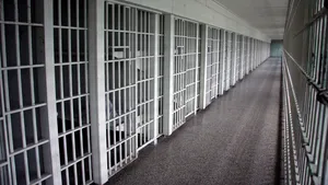 Propunere: Deţinuţii care se vaccinează anti-COVID-19 ar putea primi o reducere a pedepsei. De când se va aplica