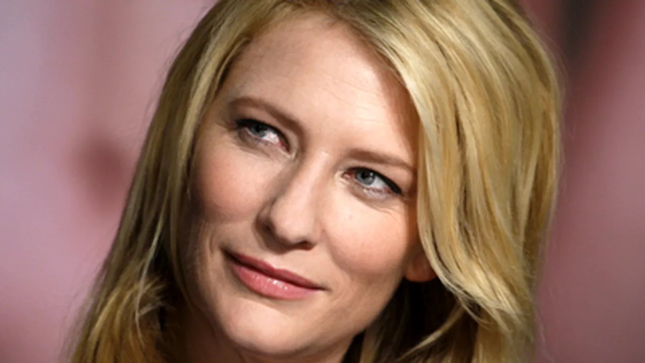 Cate Blanchett, într-un spectacol de teatru (Galerie Foto)