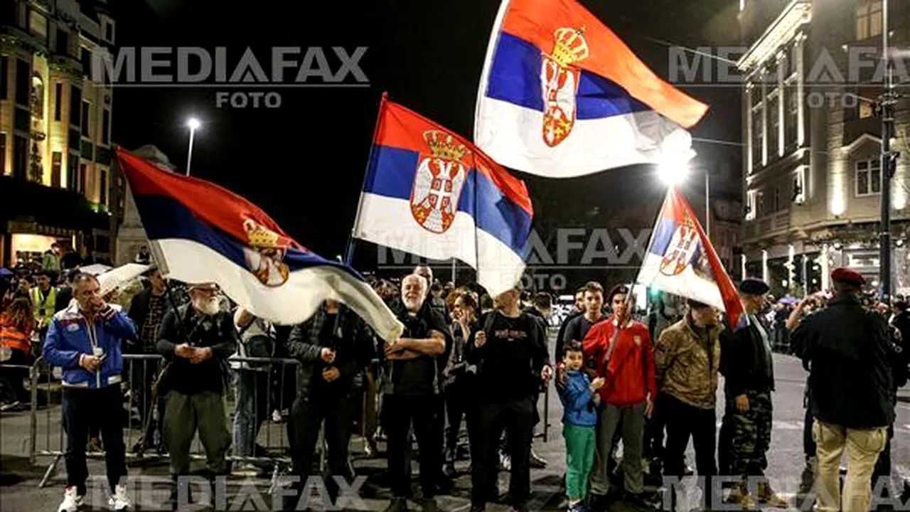Elevii din Serbia protestează în tăcere împotriva corupției