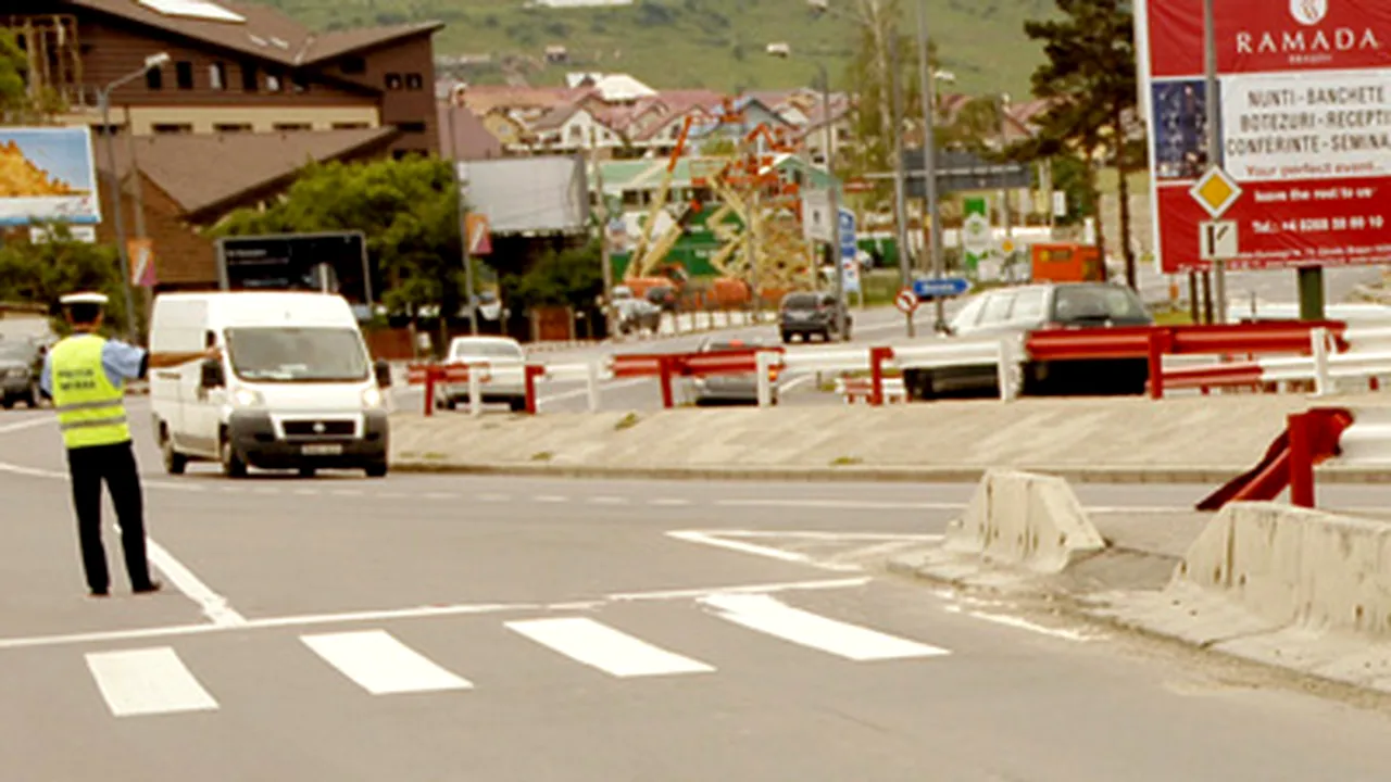 Traficul a fost deviat la ieşirea din Braşov spre DN1A, din cauza aglomeraţiei