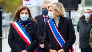 Primăria Paris a fost amendată cu 90.000 de euro pentru că a numit prea multe femei în funcţii de conducere. Primar: 