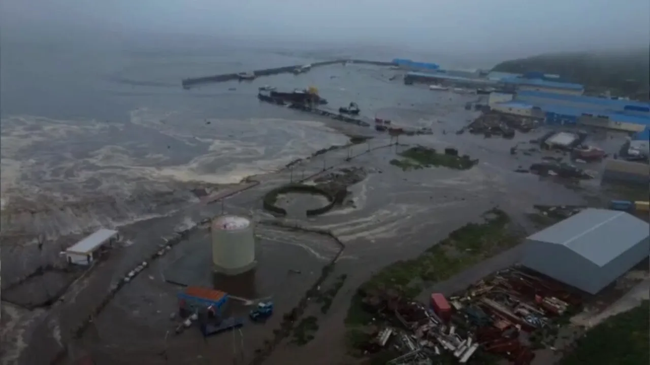 Alerte de tsunami în Rusia, Japonia și SUA: Un cutremur puternic de 8.8 a zguduit largul coastei estice a Rusiei