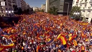 Zeci de mii de oameni au protestat în Spania împotriva amnistiei separatiştilor catalani: „Este un dezastru care va diviza Spania definitiv”