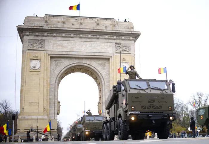 SOCIAL Ceremonii militare și religioase la Alba Iulia și București, de 1 Decembrie