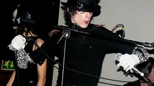 IAMX concertează în România - VIDEO