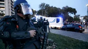 Un bărbat a încercat să intre cu maşina într-un grup de militari în sud-estul Franţei
