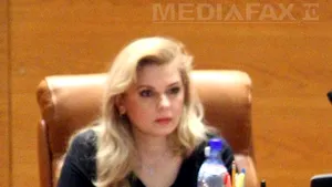 Vosganian: Anastase, cunoscută specialistă în aritmetică neeuclidiană. Anastase: Sunt glume proaste 