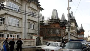 Percheziţie la casele din Sinteşti