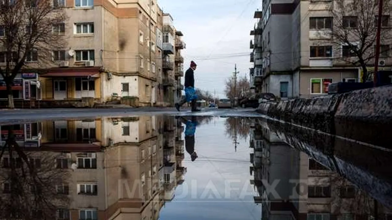 COMENTARIU AFP: Cei 25 de ani de la Revoluţia română au un gust amar la Zimnicea - FOTO