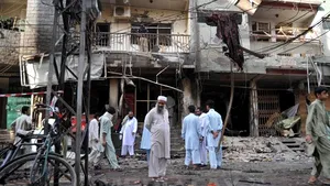 Cel puţin 35 de morţi şi 80 de răniţi în Pakistan, după explozia a două bombe