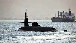 Forţele navale iraniene raportează un incident cu un submarin militar american